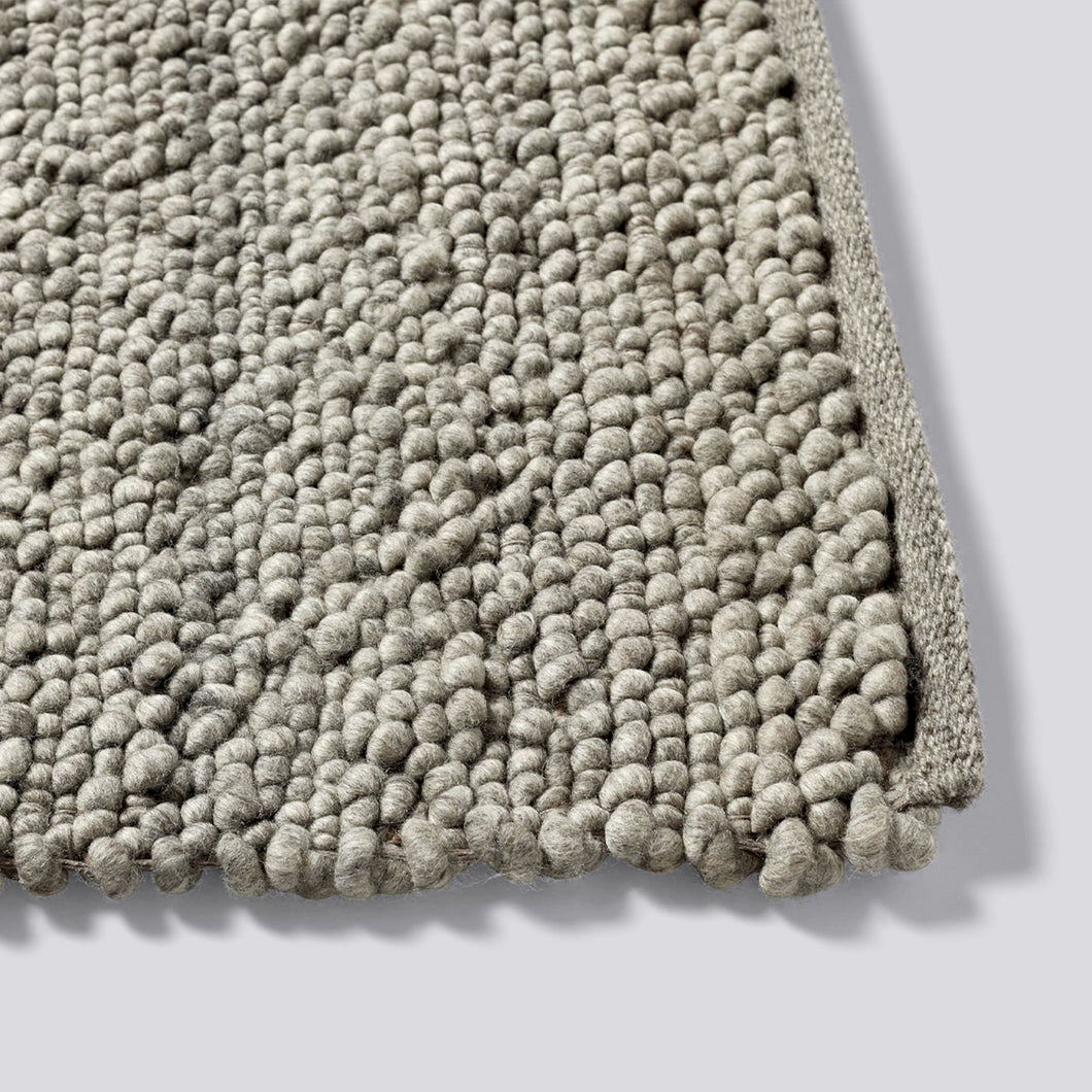 Peas Random Rug Medium Grey Medium